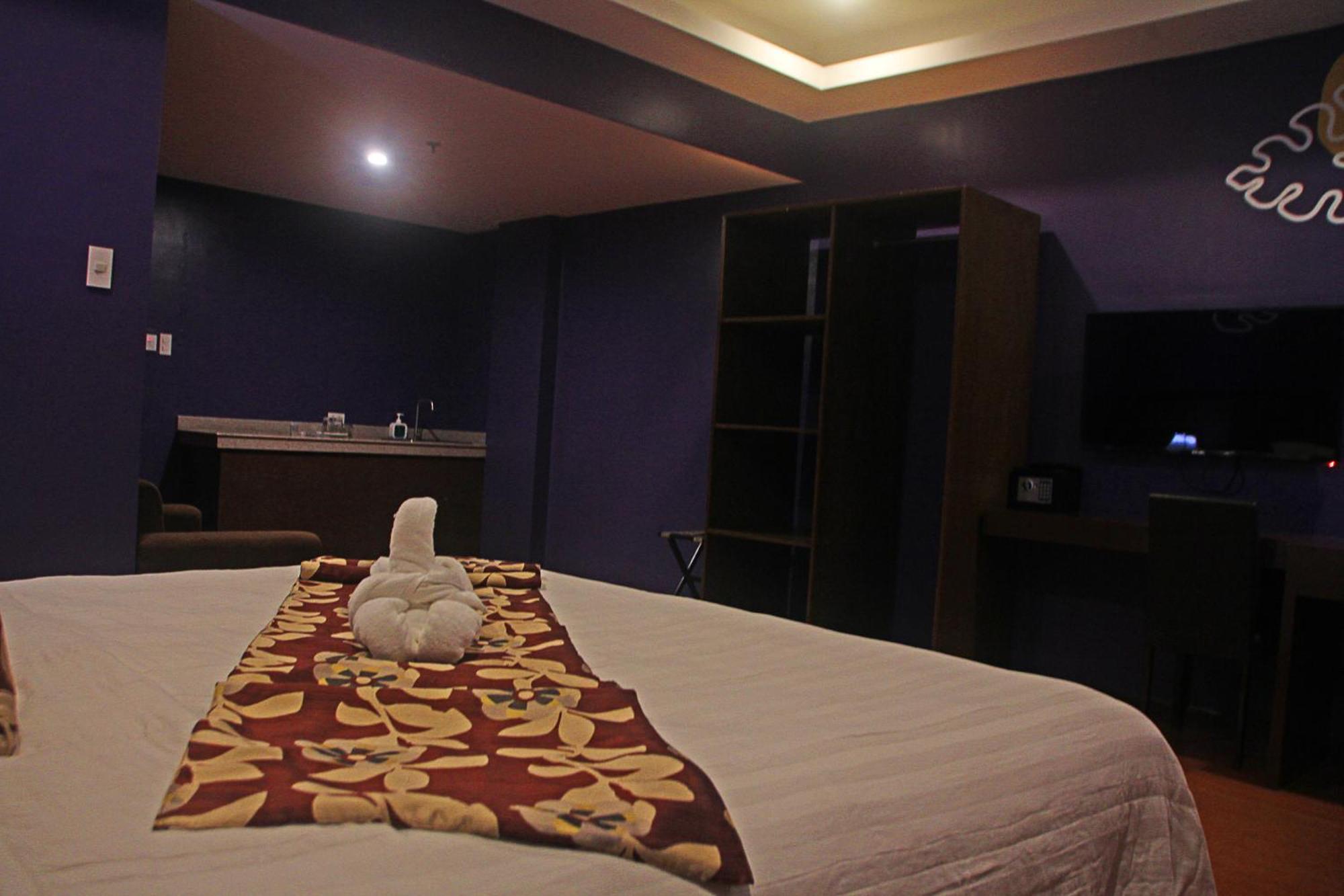 Hotel Palacio Puerto Princesa Екстер'єр фото