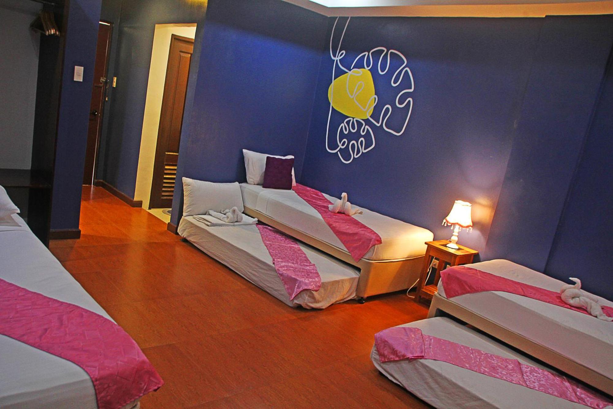 Hotel Palacio Puerto Princesa Екстер'єр фото
