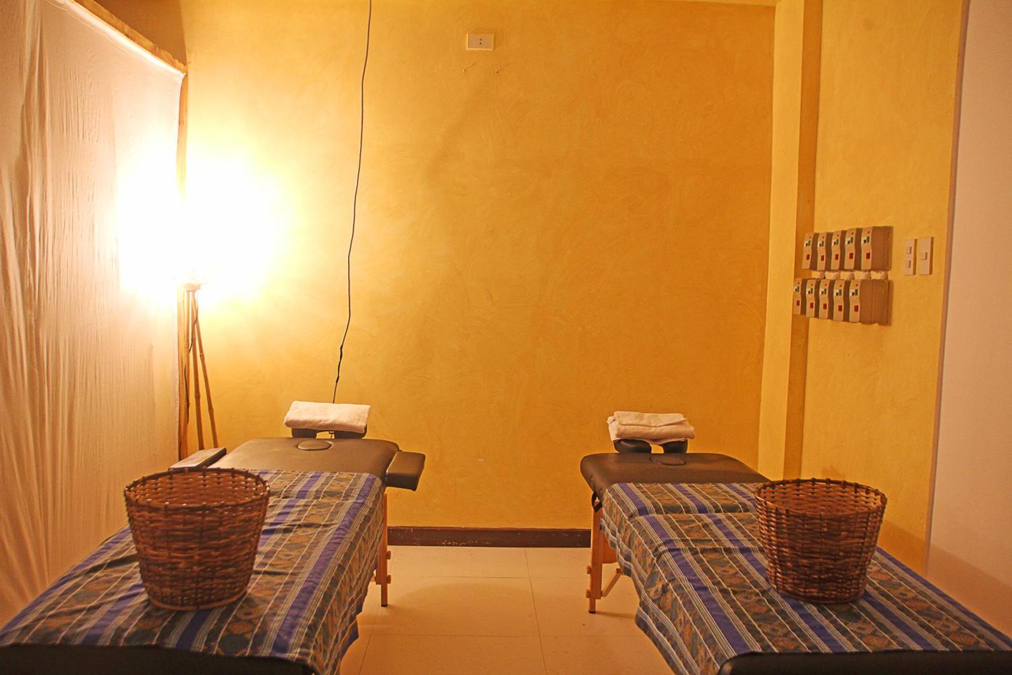 Hotel Palacio Puerto Princesa Екстер'єр фото