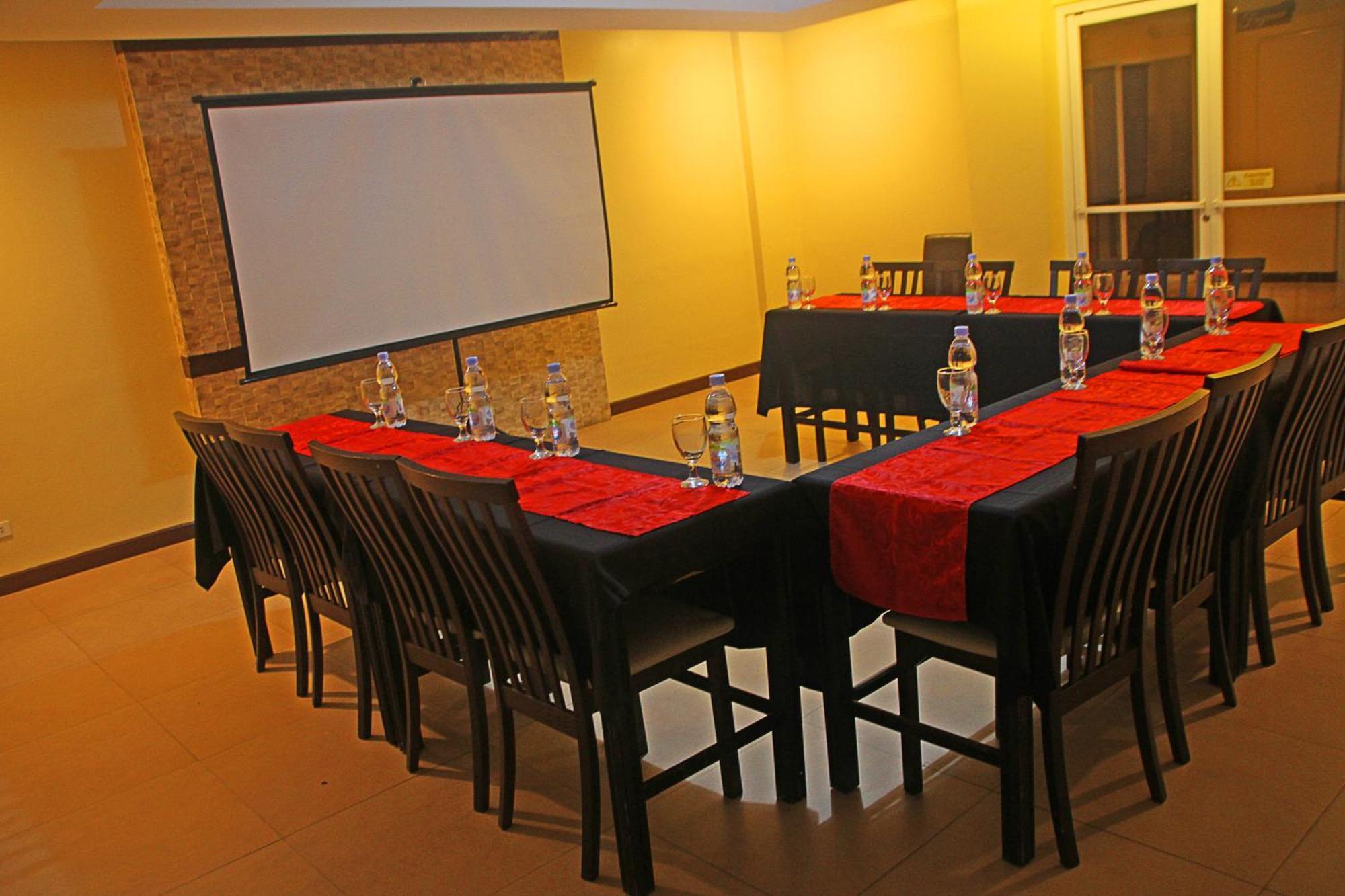 Hotel Palacio Puerto Princesa Екстер'єр фото