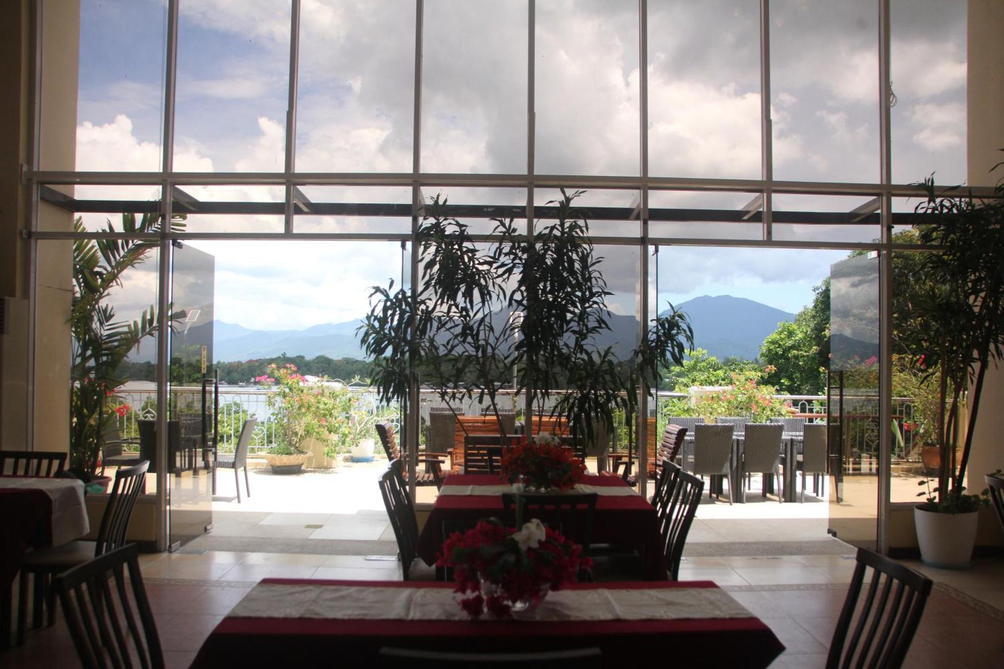 Hotel Palacio Puerto Princesa Екстер'єр фото